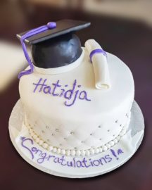 Graduation fondant cake - custom cakes in Toronto
